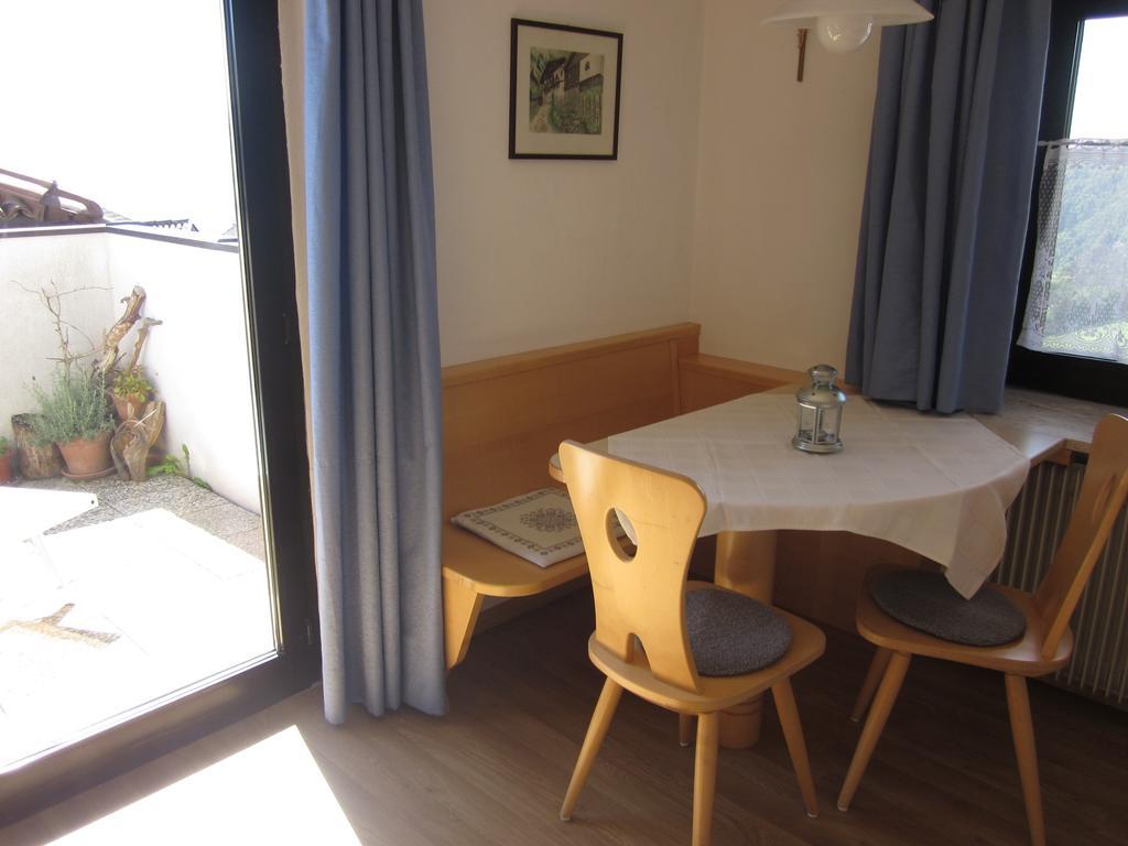 Gasthof Zum Roessl San Genesio Atesino Quarto foto
